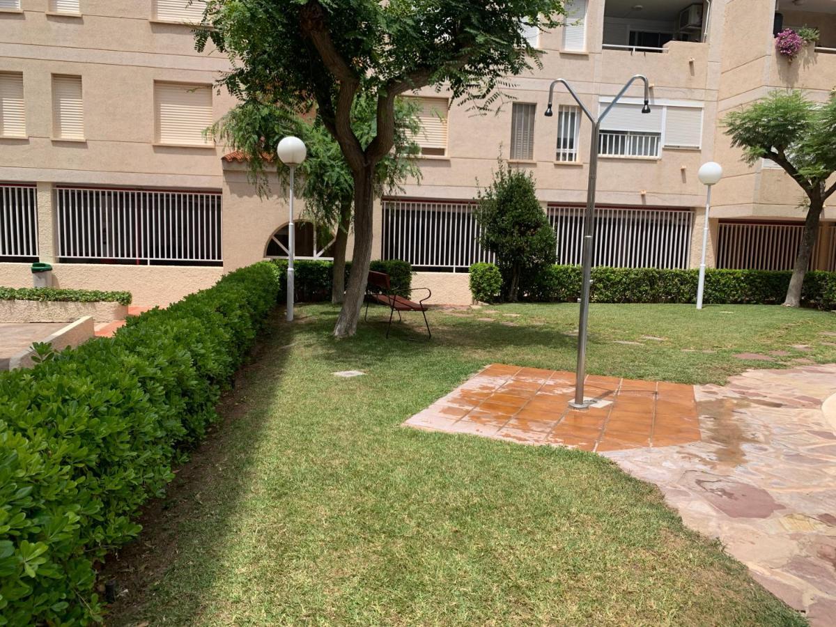 Piso Vacacional Con Piscina En Benicassim Apartamento Exterior foto